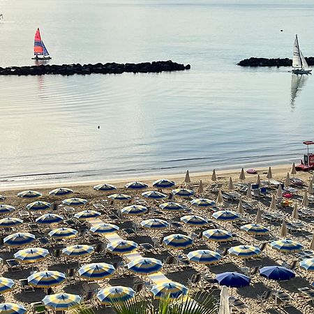 Hotel Ideal Купра-Мариттима Экстерьер фото