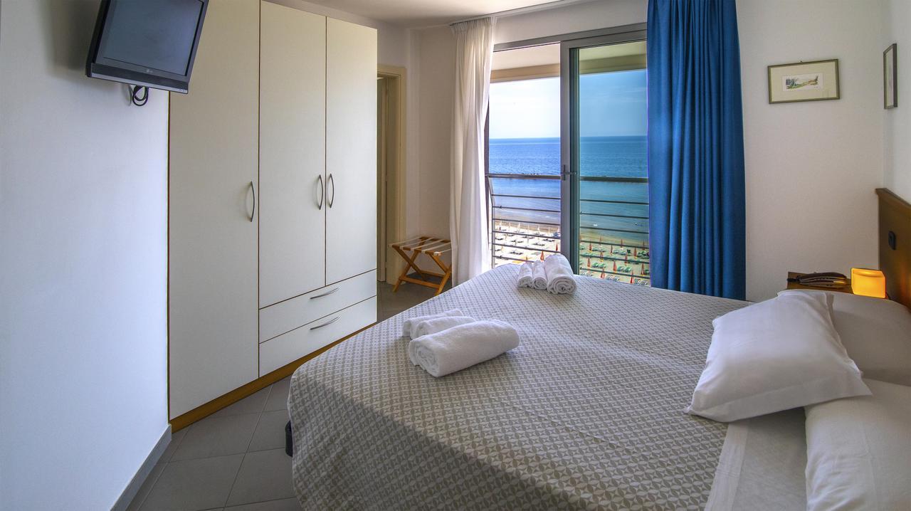 Hotel Ideal Купра-Мариттима Экстерьер фото